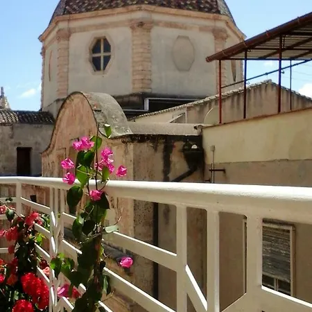 St. Michel Guest-house קליארי